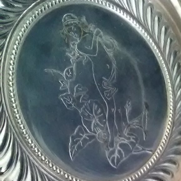 Silverplated Bride's Basket - Picture 5 of 11